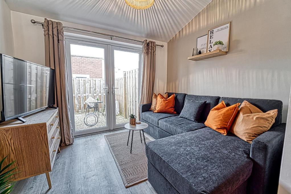 Guest Homes - Watledge House Apartment تِوْكيسبوري المظهر الخارجي الصورة