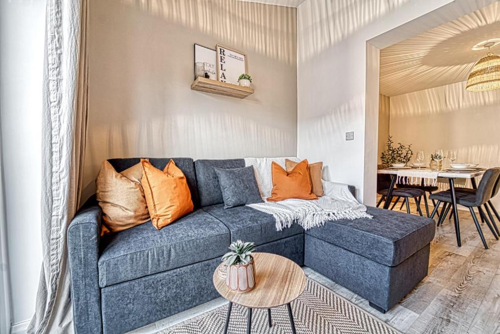 Guest Homes - Watledge House Apartment تِوْكيسبوري المظهر الخارجي الصورة