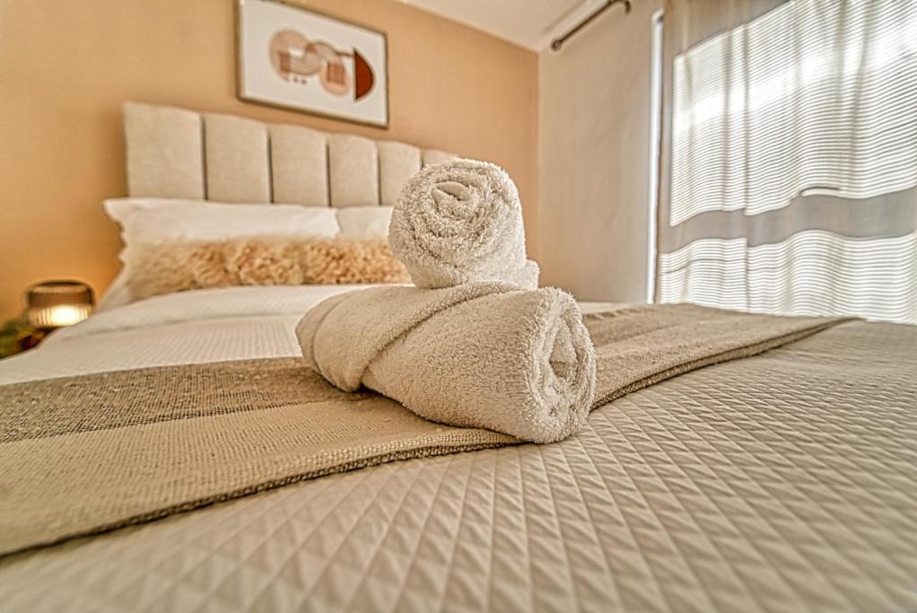 Guest Homes - Watledge House Apartment تِوْكيسبوري المظهر الخارجي الصورة