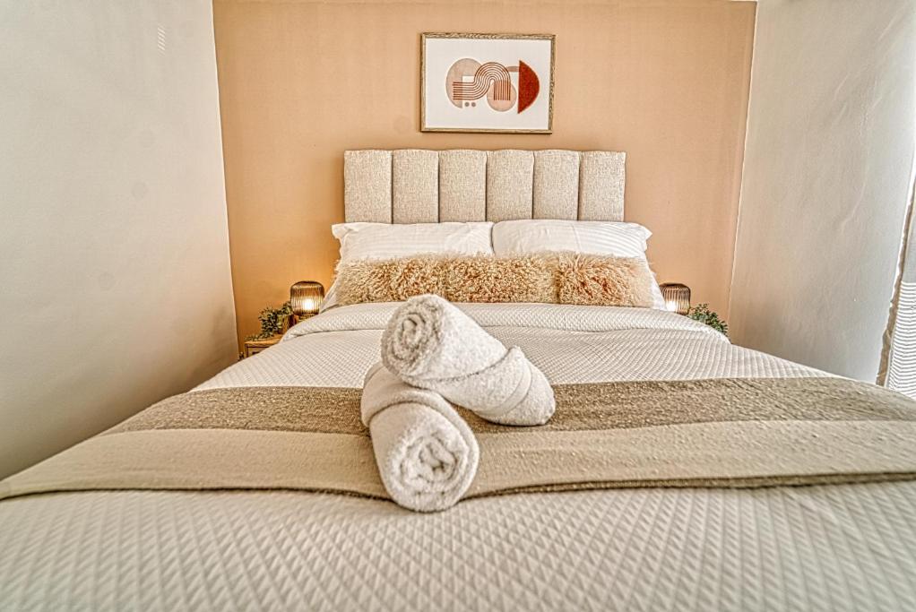 Guest Homes - Watledge House Apartment تِوْكيسبوري المظهر الخارجي الصورة